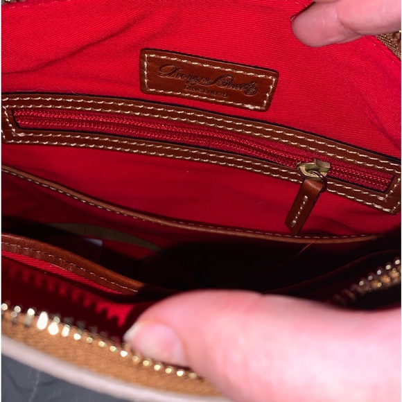 NWT Dooney and Bourke Crossbody bag - Picture 2 of 8
